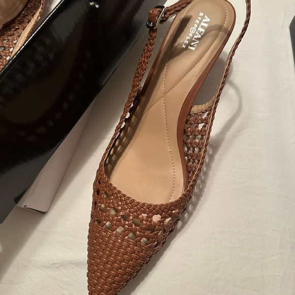 Chic Brown Woven Heels - Picture 2 of 3
